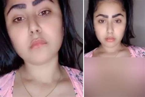 indian girl nude leaked|Desi MMS clips and videos leaked online